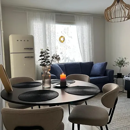 4-person Aurora *